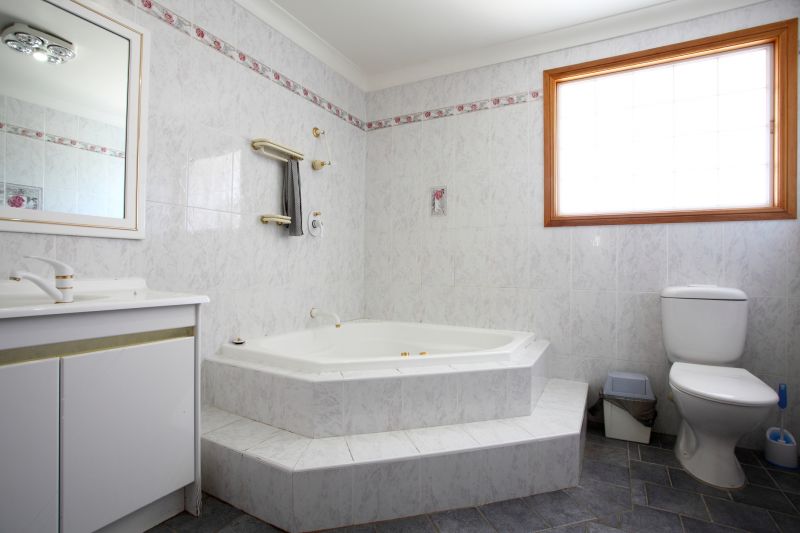 Top Bathtub Installation Companies in Cicero, IN